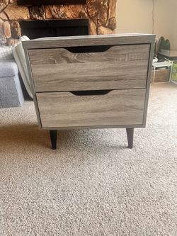 2-Drawer Night Stand