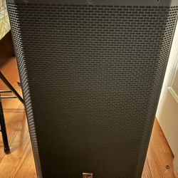 EV Electro Voice ZLX -15 Passive