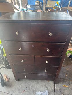 FREE Dresser and nightstand