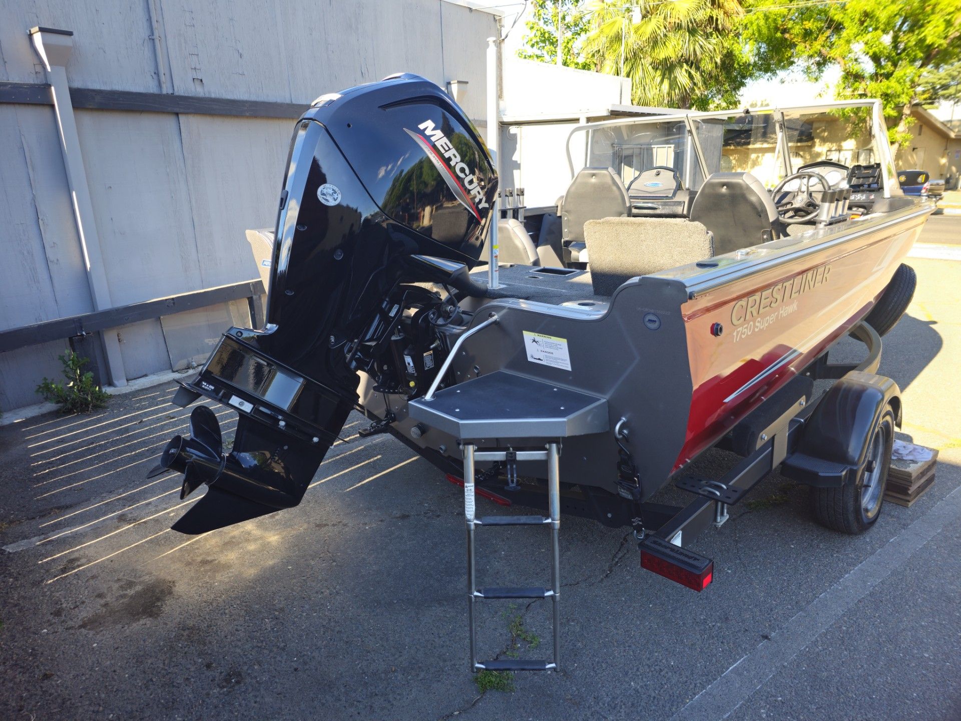 2023 Crestliner Super Hawk 1750