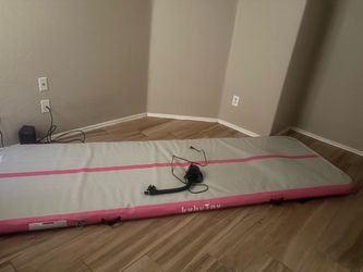 Gymnastics/ cheer mat