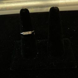 14KT White Gold Engagement Ring With Diamonds 39630-1