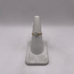 14kt Gold Diamond Engagement Style Ring 