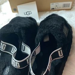 UGGS 