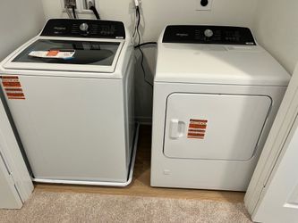 NEW Never Used Whirlpool Washer/Dryer