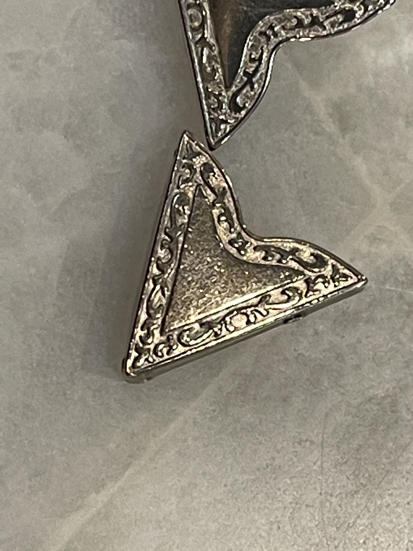 Vintage Silver Tone Shirt Collar Covers And Scarf Ring