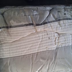 Bed Set