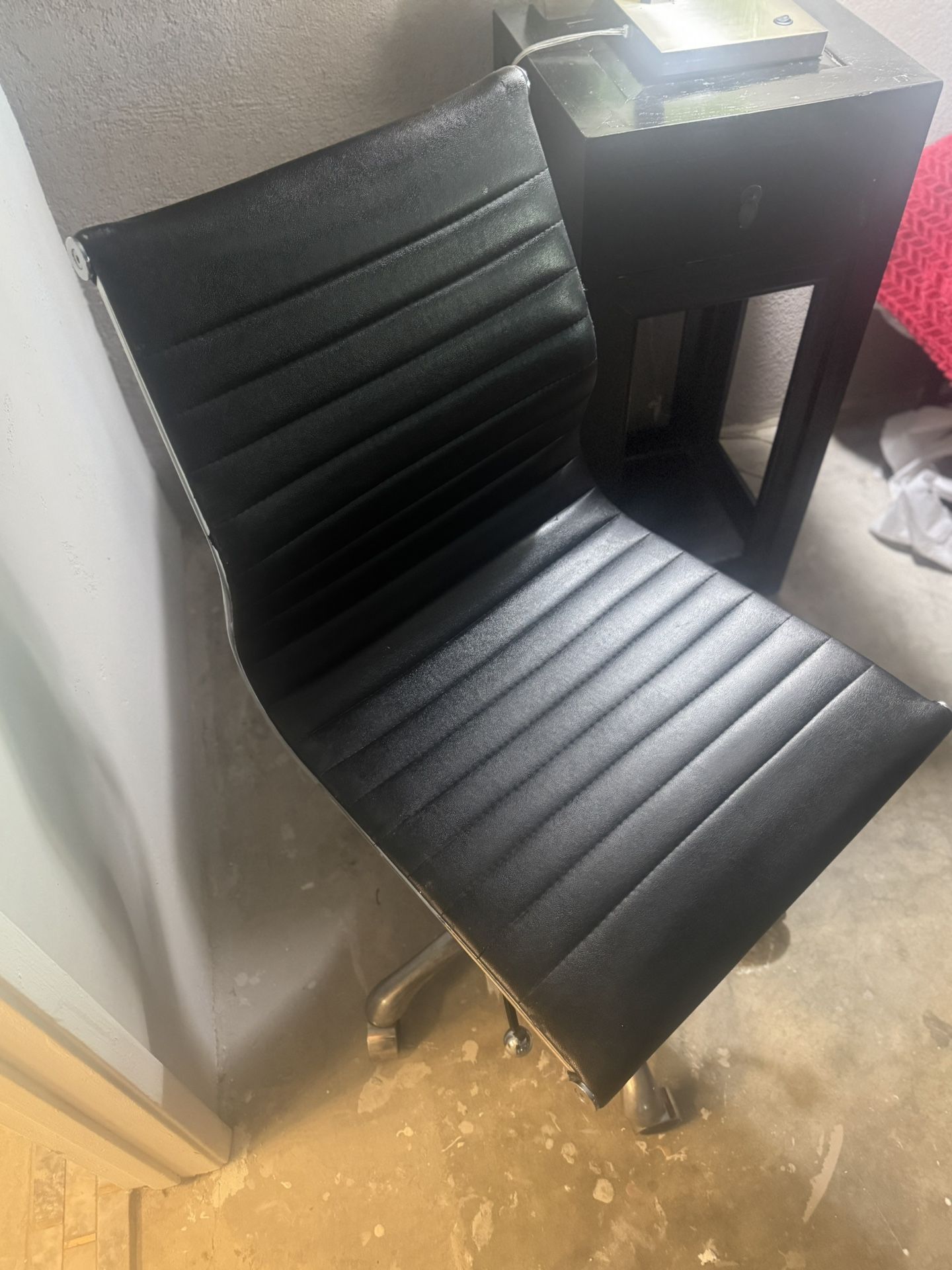 Office Chair Modern Black Leather