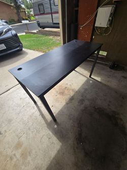 Computer desk