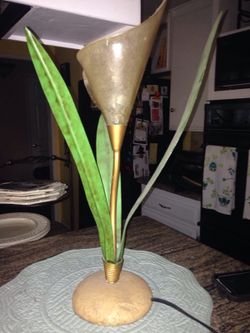 Vintage Callalily lamp