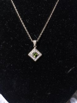 Sterling silver chain with pendant green stone