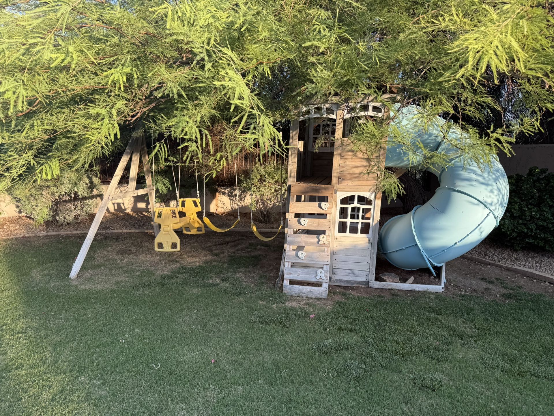 FREE Play Area Swing Set!