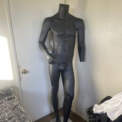 Man Mannequin