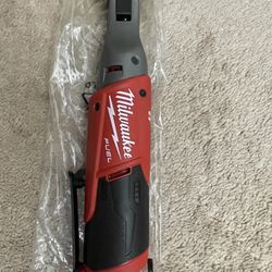 Milwaukee M12 Ratchet 
