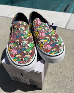 VANS 2016 NINTENDO SUPER MARIO BROS CLASSIC SLIP ONS SHOES 7M 8.5W NES BOX NEW