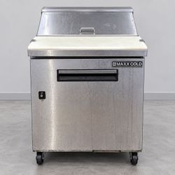 Mesa refrigerada comercial Maxx Cold 29″ funcionando – Miami