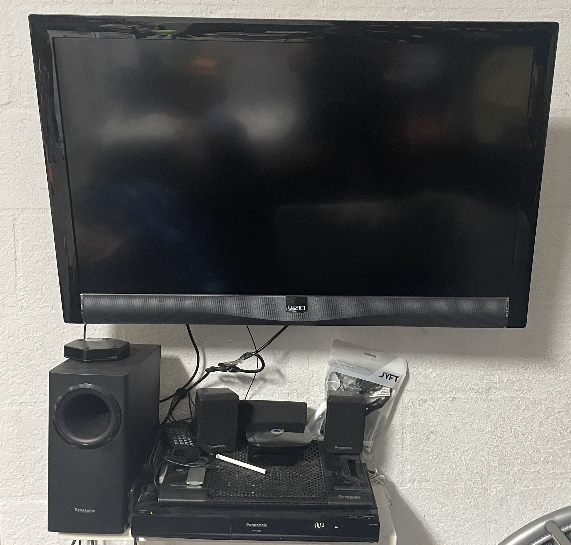 Vizio 37 Inc Tv With Panasonic Sound System And Wall Base 