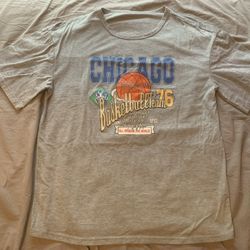 Chicago Basketball ‘76 Gray Shirt; Men’s Large
