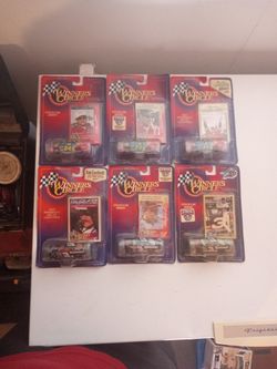 Winner's Circle 1/64 Scale Jeff Gordon And Dale Earnhardt