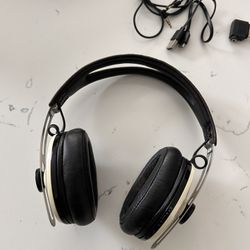 SENNHEISER HEADPHONES
