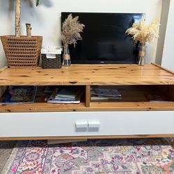 Solid Oak Coffee Table / Tv Stand 