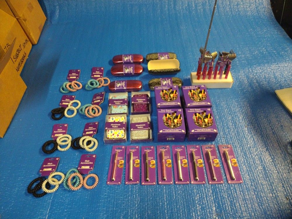 42 Piece Gift Set Lot
