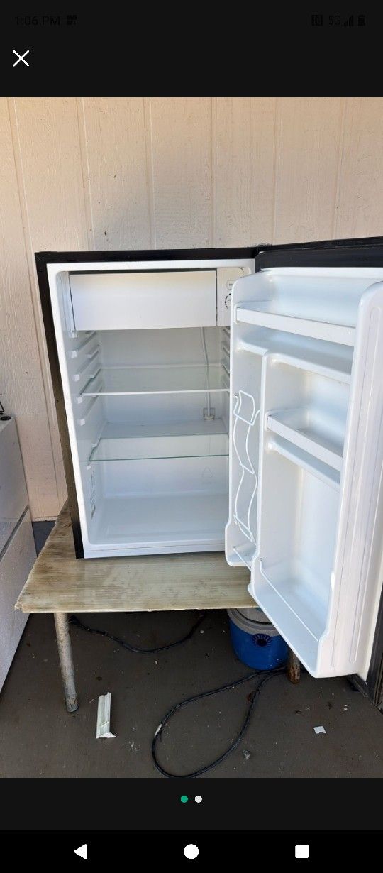 Mini Fridge