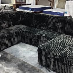 Sectional /let Out Bed