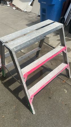 Step ladder
