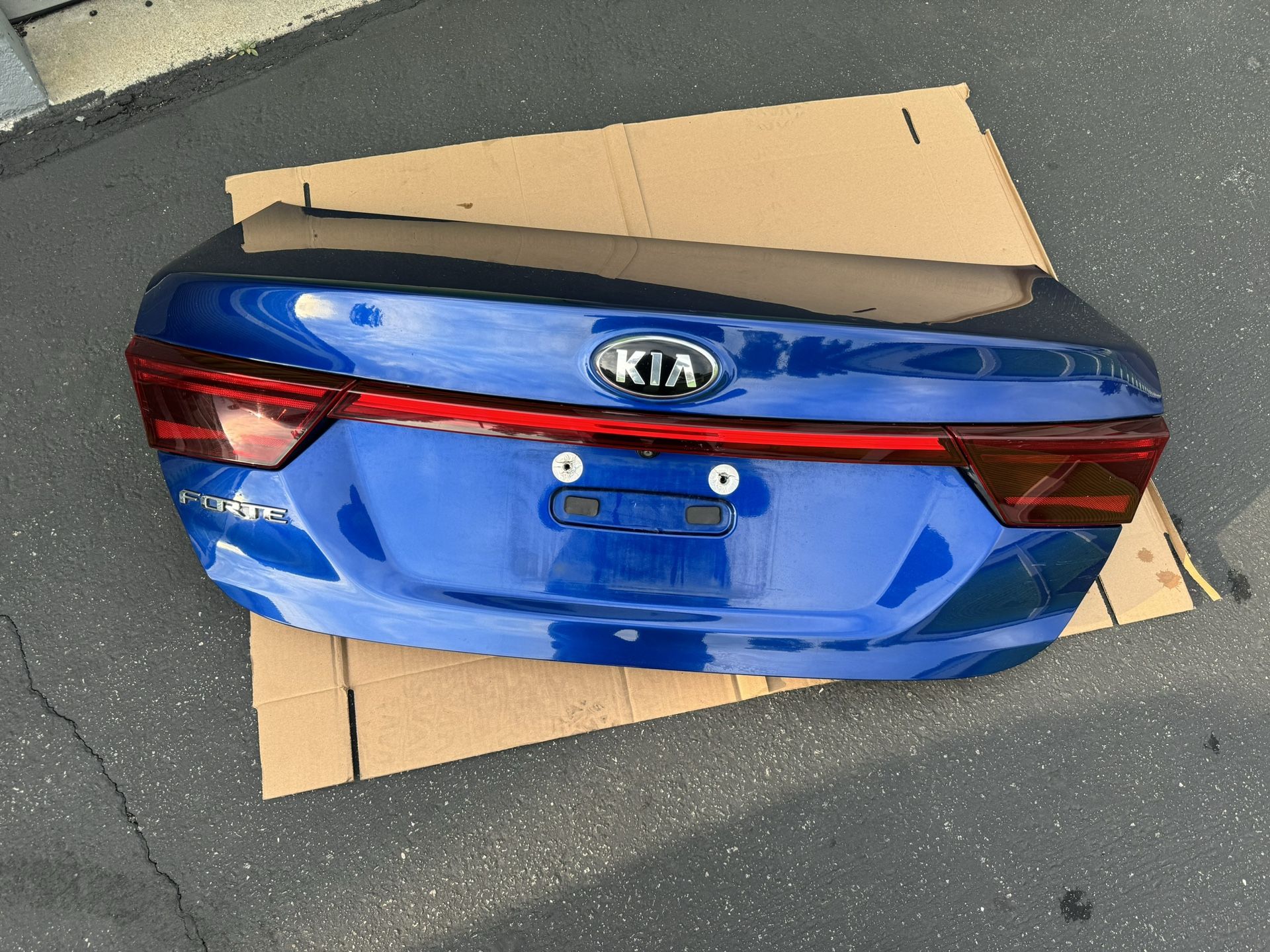 2019-2021 Kia Forte Trunk With Light Bar And Camera Blue