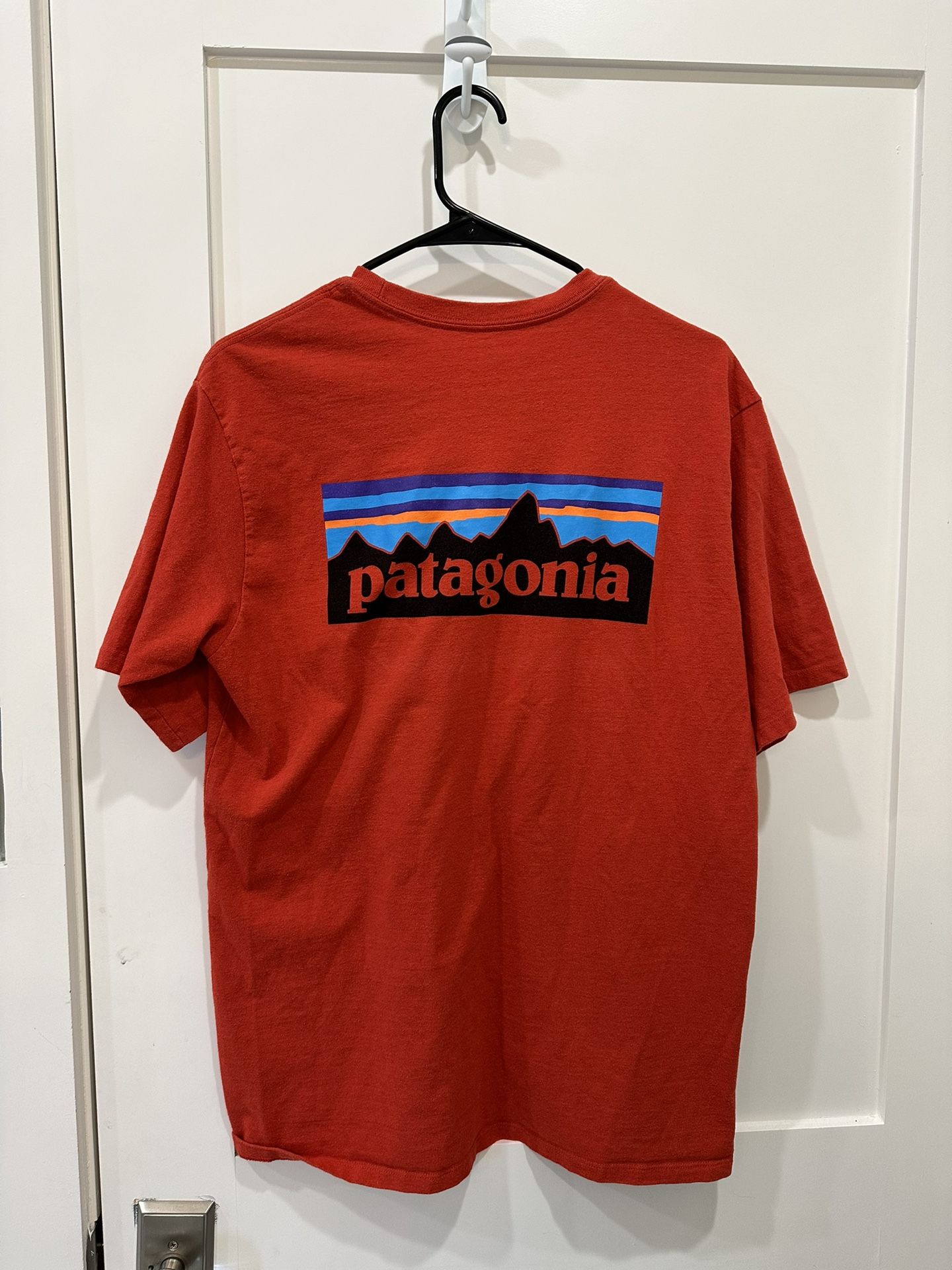 Patagonia Men’s Red Logo T-Shirt, Size: Medium (M) 