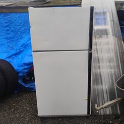 Used Refrigerator For Sale