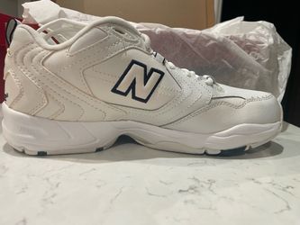 New Balance 600 series shoes - style WX600WT in white)