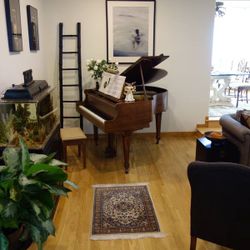VINTAGE 1937 PETITE BABY GRAND PIANO  