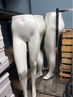 Mannequins (Bottom)