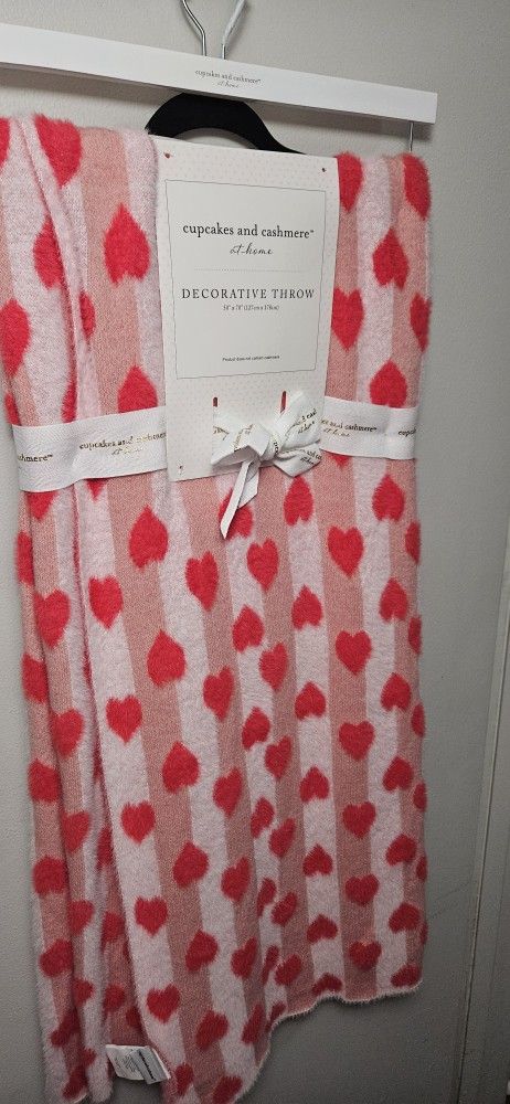 Cupcakes And Cashmere Blanket