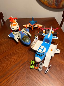 Vehicles that Fly Toys