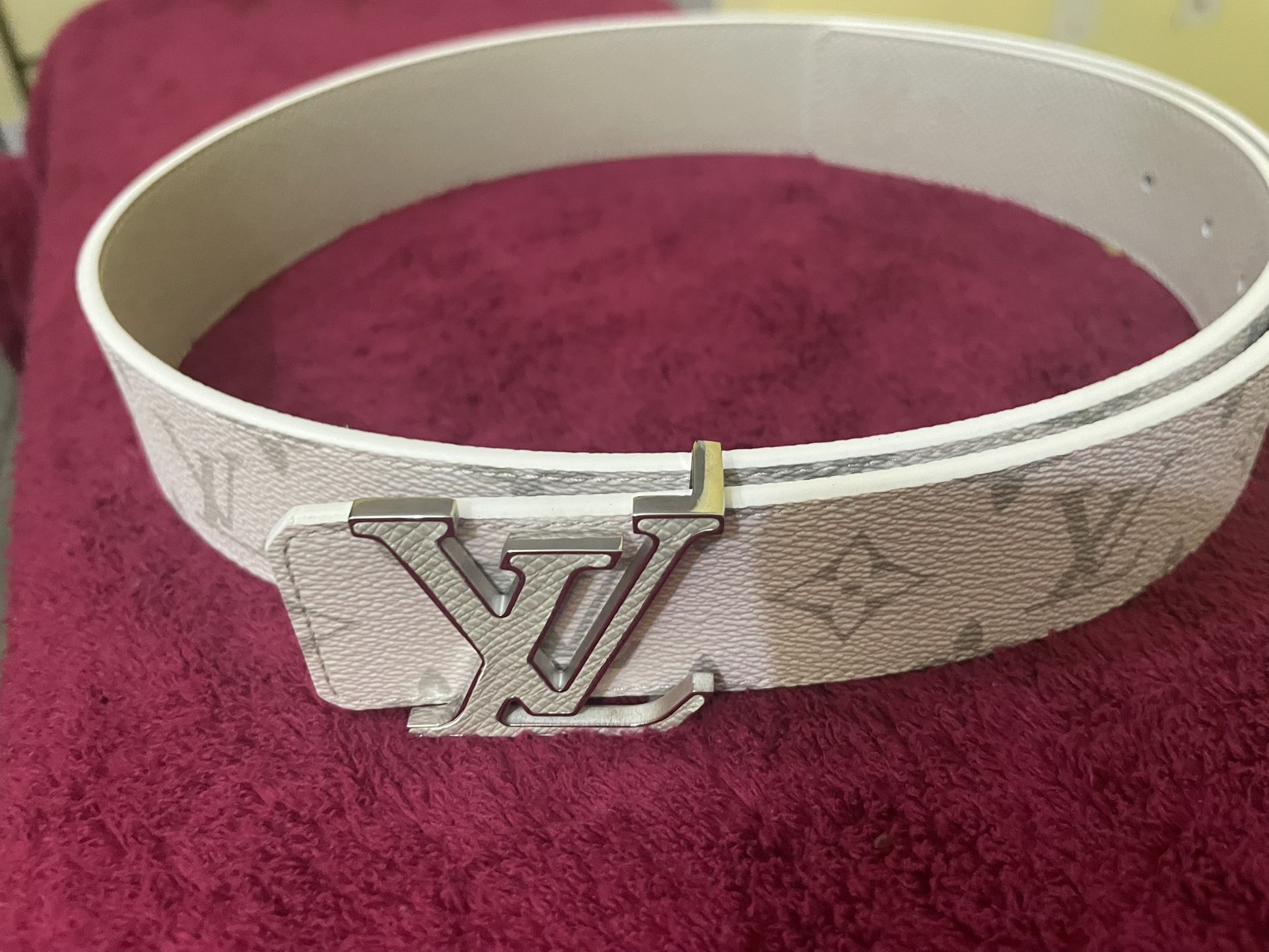 LOUIS VUITTON, LV Initiales 40mm Reversible Belt