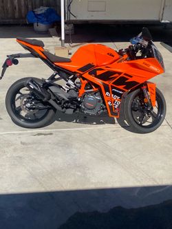 2023 KTM 390 RC