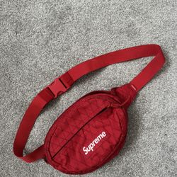 Supreme Fanny Pack 