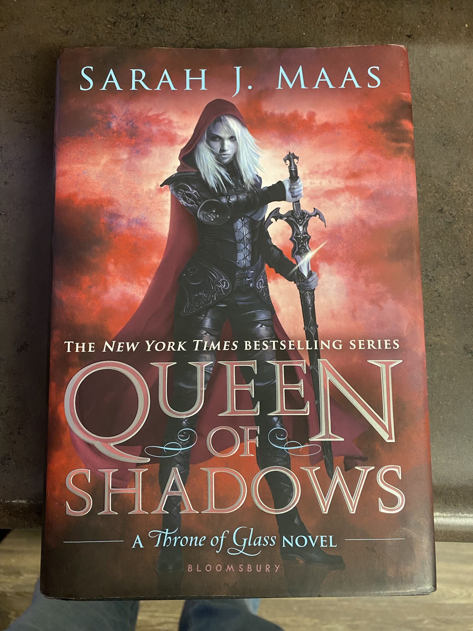 Throne of Glass Book