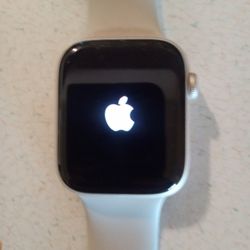 Apple Watch Series 7 45mm