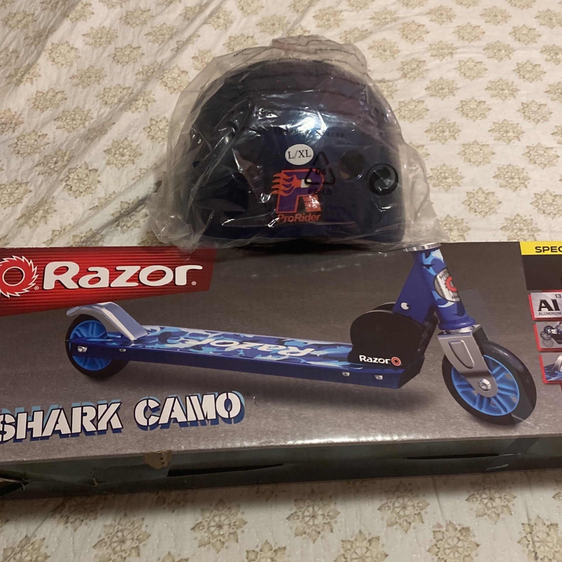 Razor Scooter + Scooter Helmet