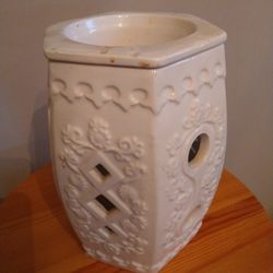 White Flower Vase 8"