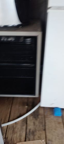 Mini fridge