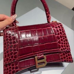 Crocodile pattern hourglass bag gold buckle cowhide shoulder crossbody handbag small size women's wine red
