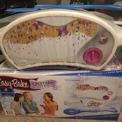 Easy Bake Ultimate Oven 