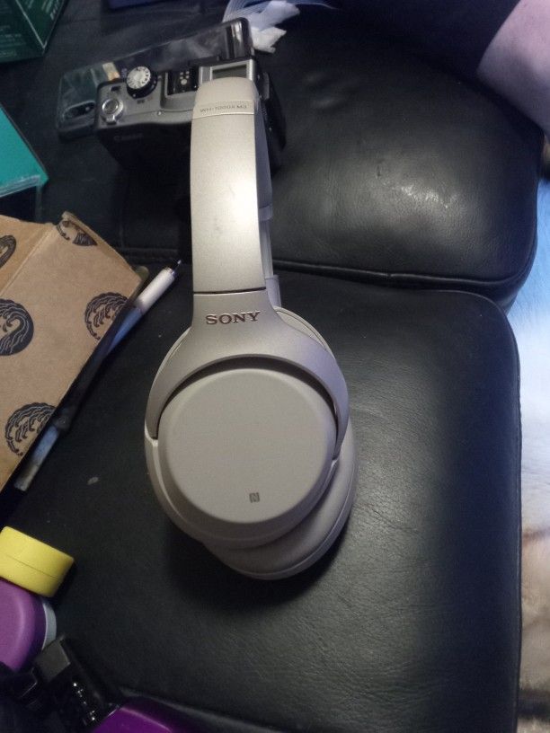Sony WH1000XM3 Wireless Noise Cancelling Headphones