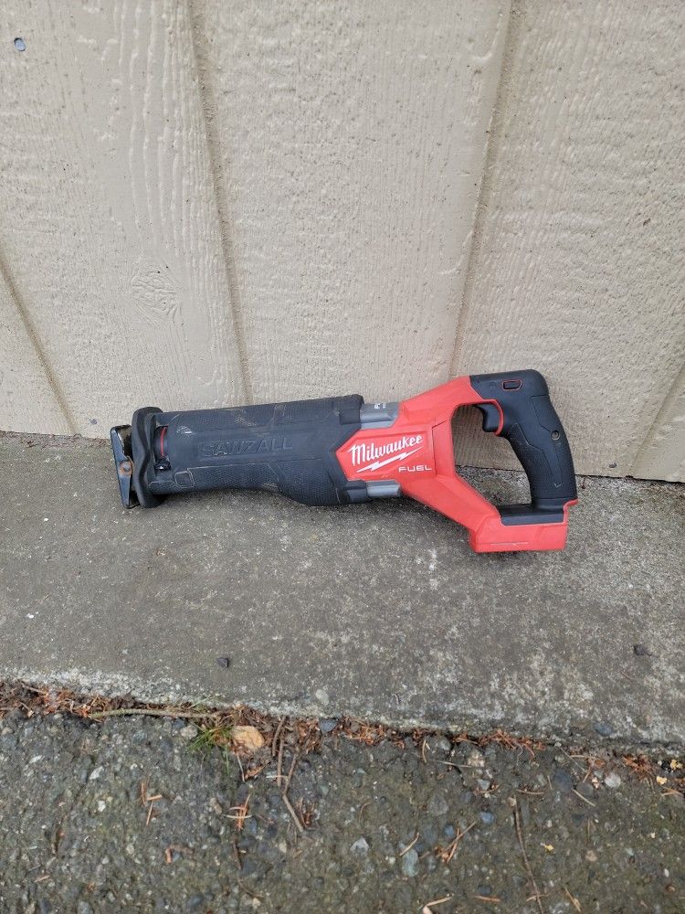 MILWAUKEE 18V FUEL RECIPROCATING SAW CAT# 2821 -20