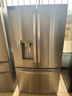 LG Counterdepth Stainless Steel French Door Refrigerator W Ice & Water